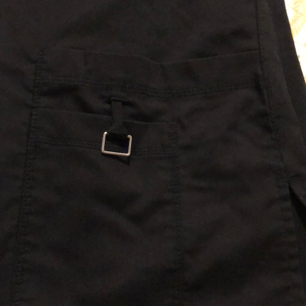 Scrub Top - Picture 2 of 4